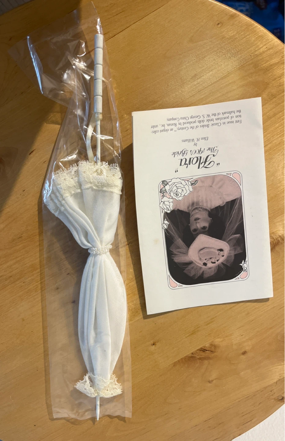 Classic Brides of the Century "Flora The 1900's Bride" Doll - photo 5