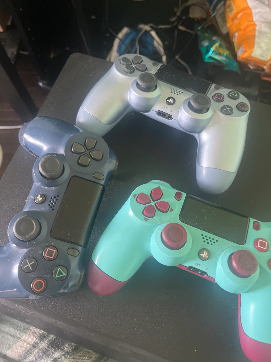 PlayStation 4 Bundle: Console, 3 Controllers, and Steering Wheel - photo 3