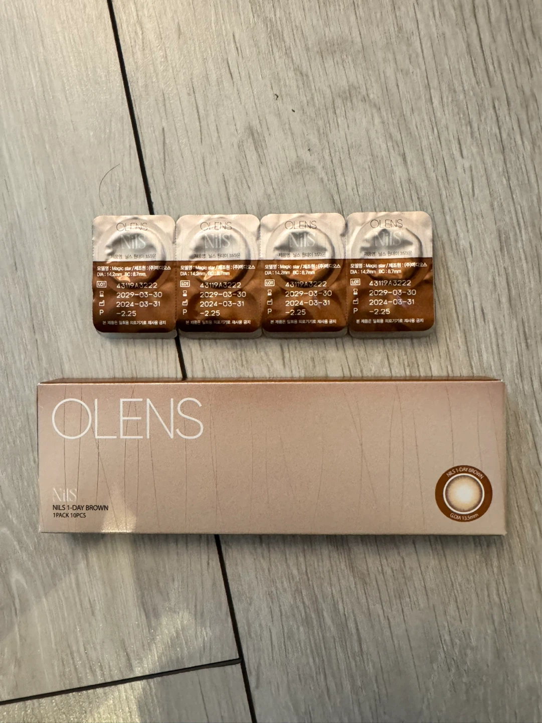 OLENS Nils 1Day Brown Contact Lenses - 10 Pack + 4 pieces -2.25