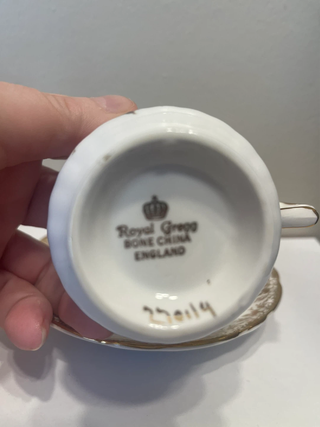 Royal Albert Cup and Saucer - photo 2