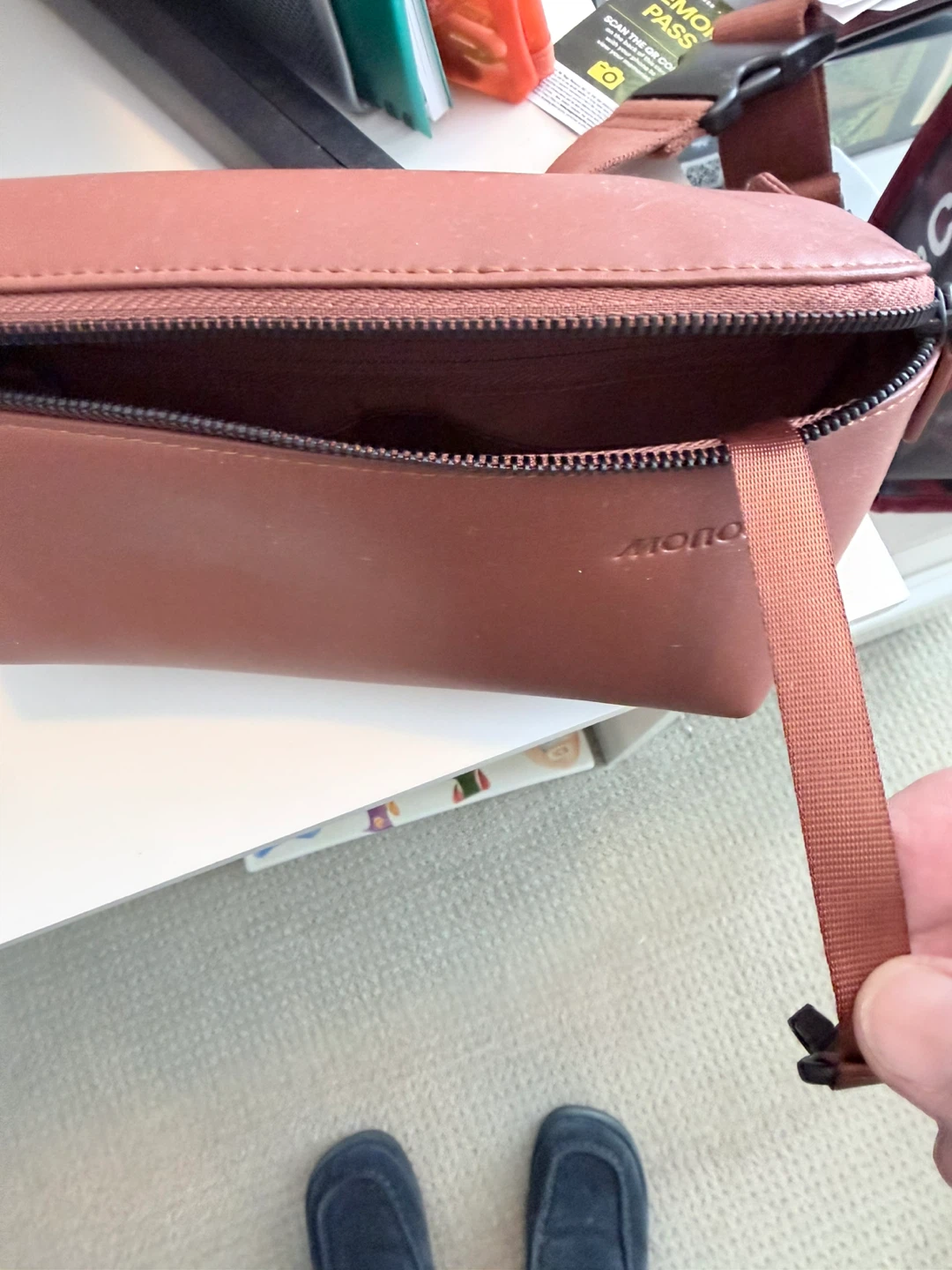 Monos Cross Body bag