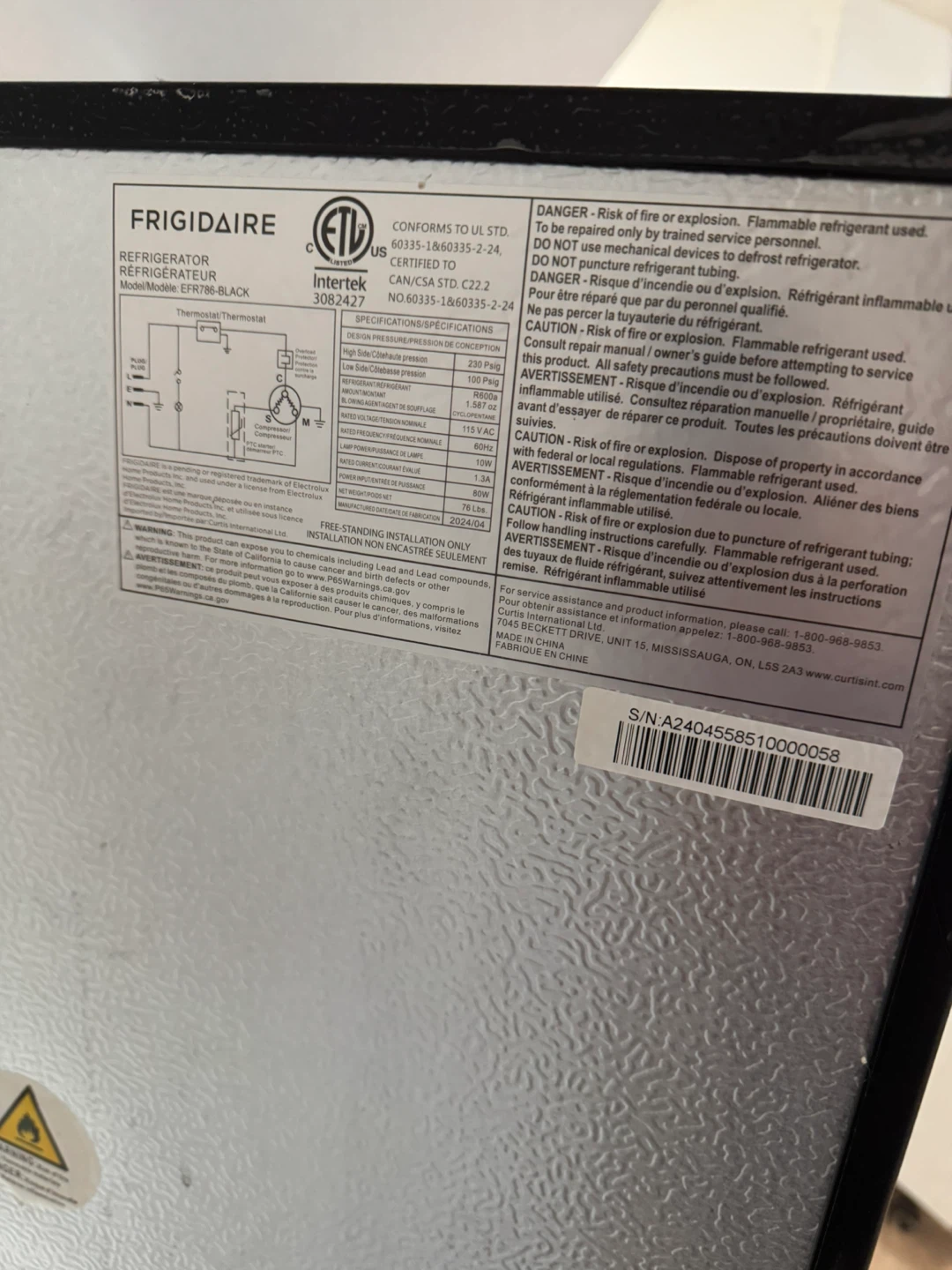 Frigidaire Retro Top Freezer Refrigerator - Black - photo 4