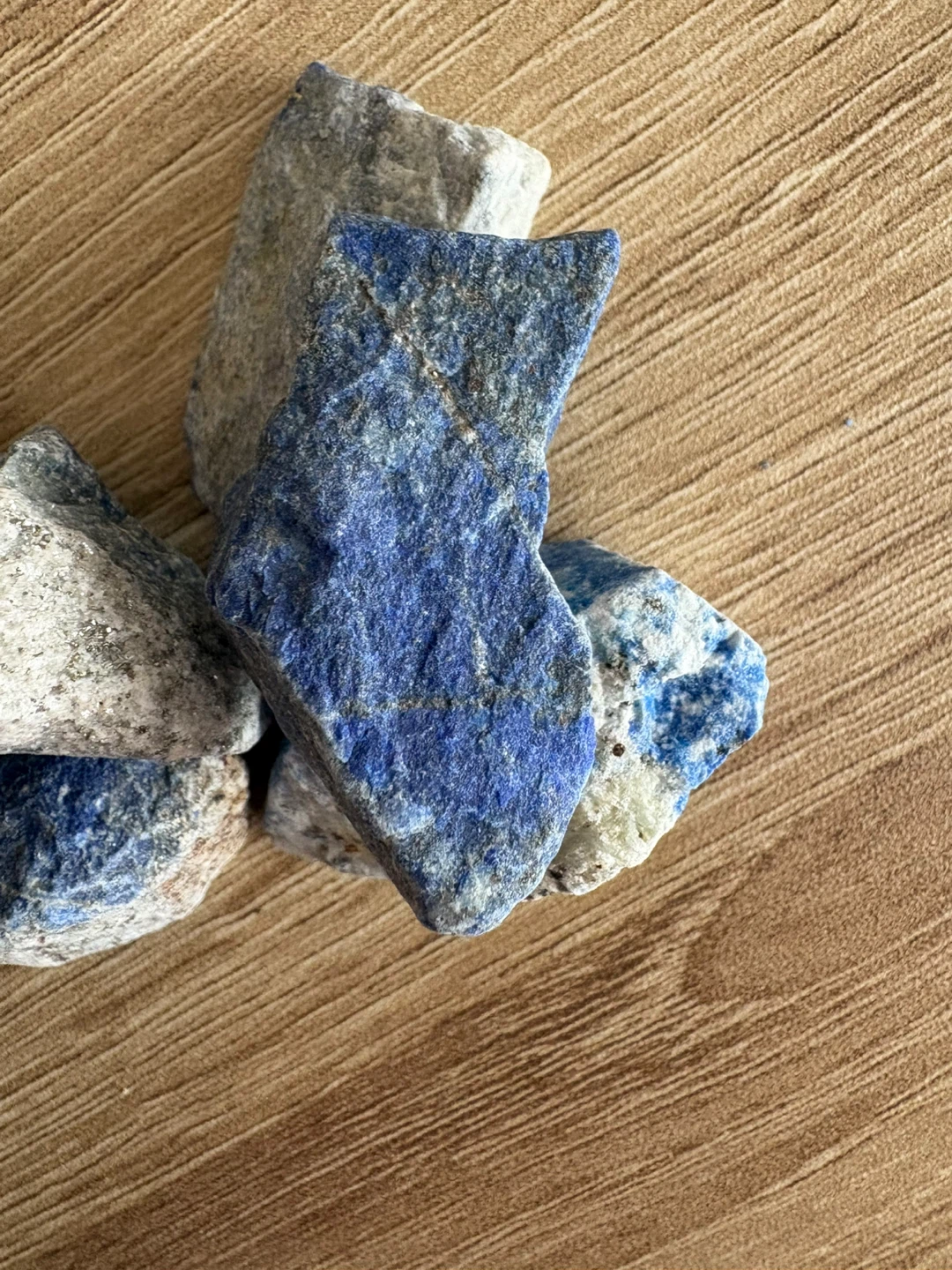 Rough Lapis Lazuli Stones - photo 2