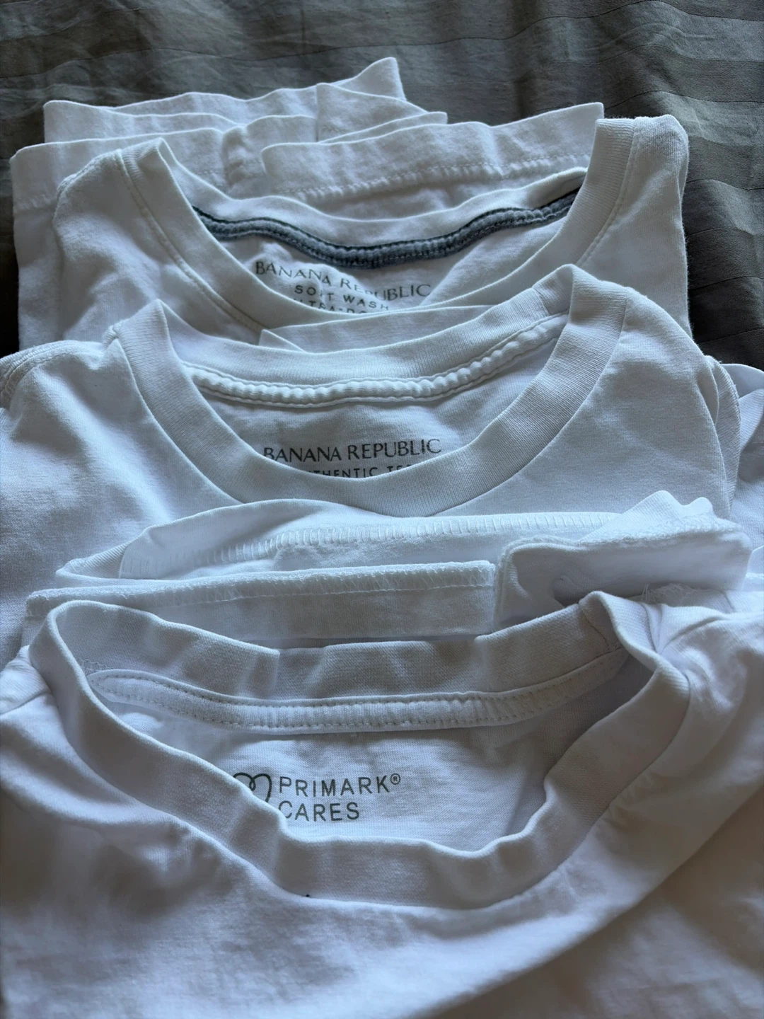Assorted T-Shirts: Banana Republic, Bench, Primark - photo 3