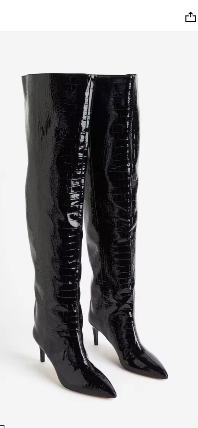 Bottes hautes noires vernies effet croco