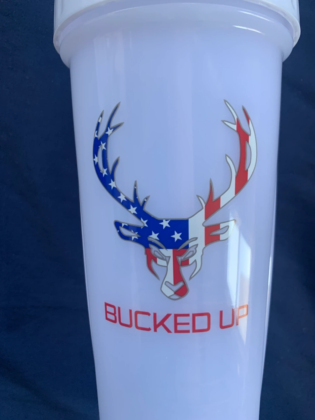 Bucked Up Perfect Shaker Bottle 28oz Safe White - photo 3