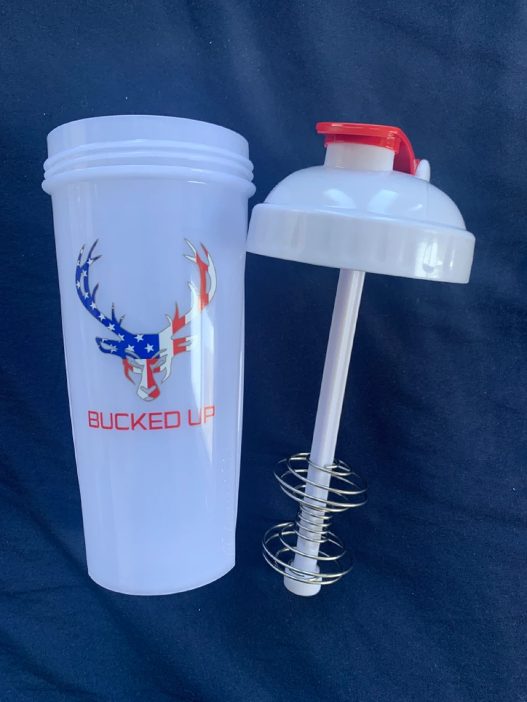 Bucked Up Perfect Shaker Bottle 28oz Safe White