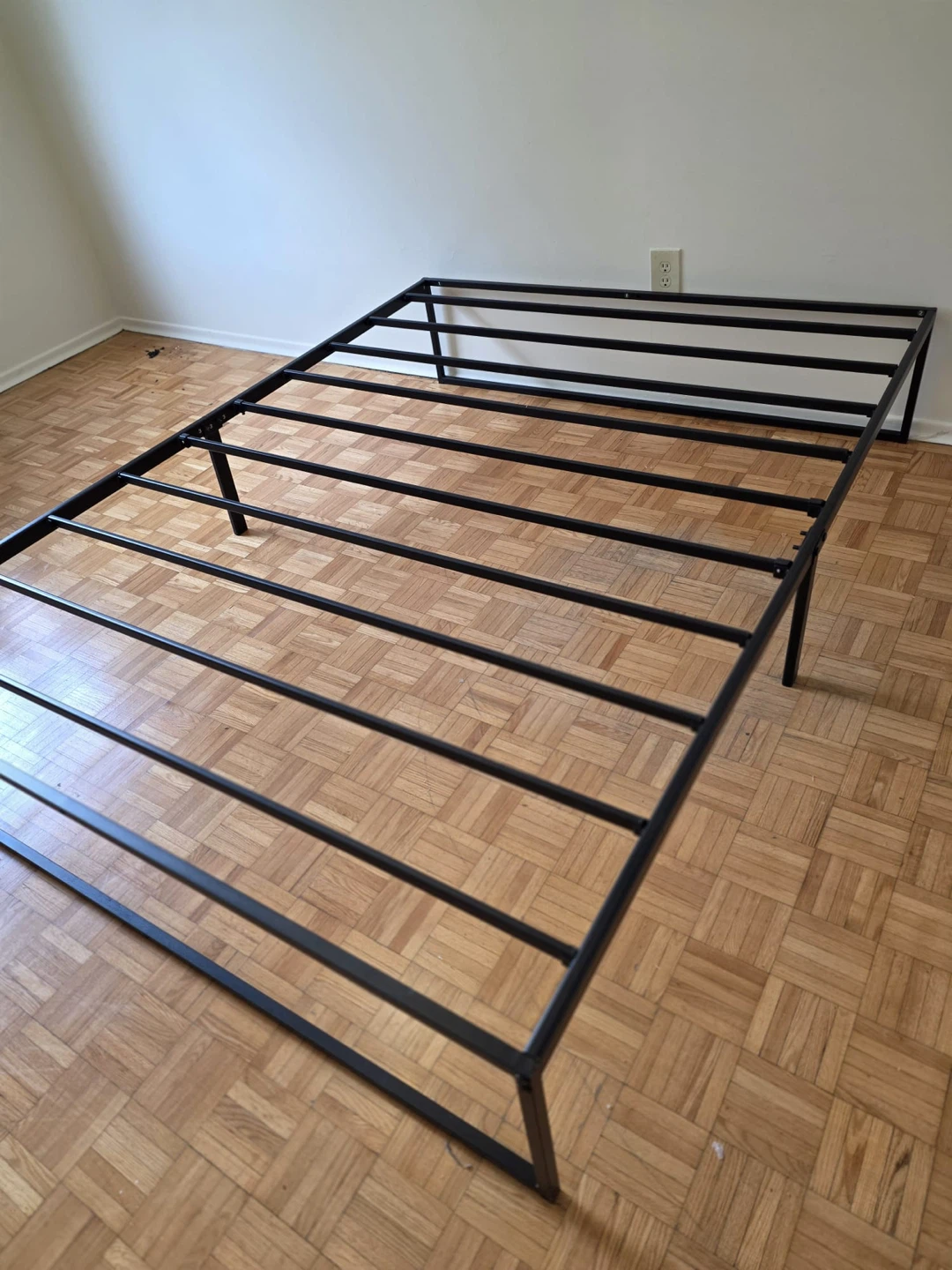 Queen Black Metal Bed Frame - photo 2
