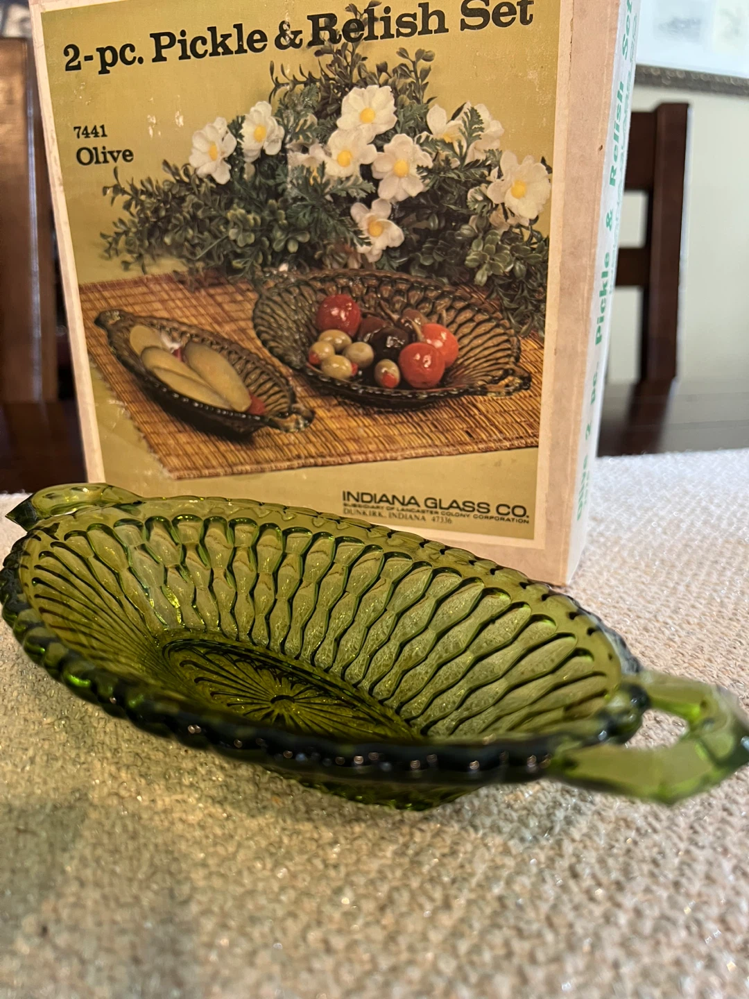 Vintage Indiana Glass 2-Piece Set - photo 3