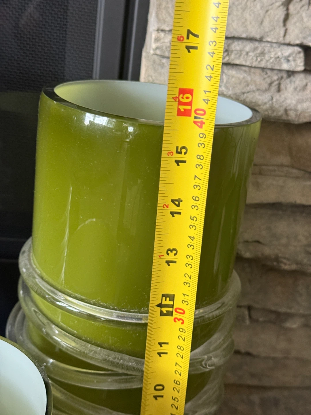 Set of 3 Lime Green Glass Vases - photo 3