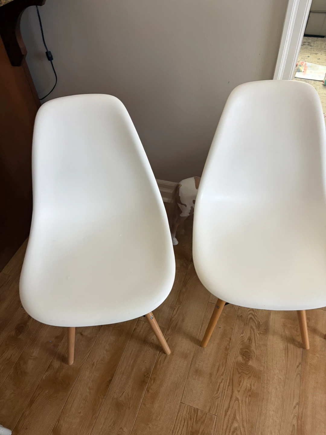 Set of 4 White Dining Chairs