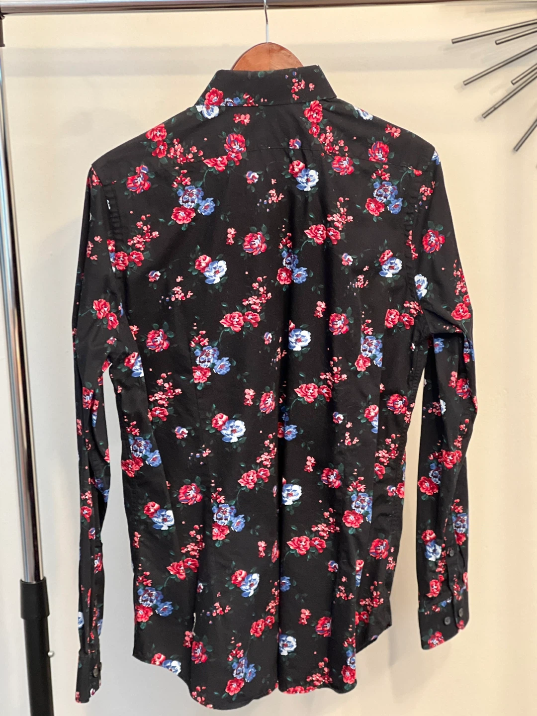 Express Men's Black Floral Long Sleeve Button-Down Shirt - photo 2