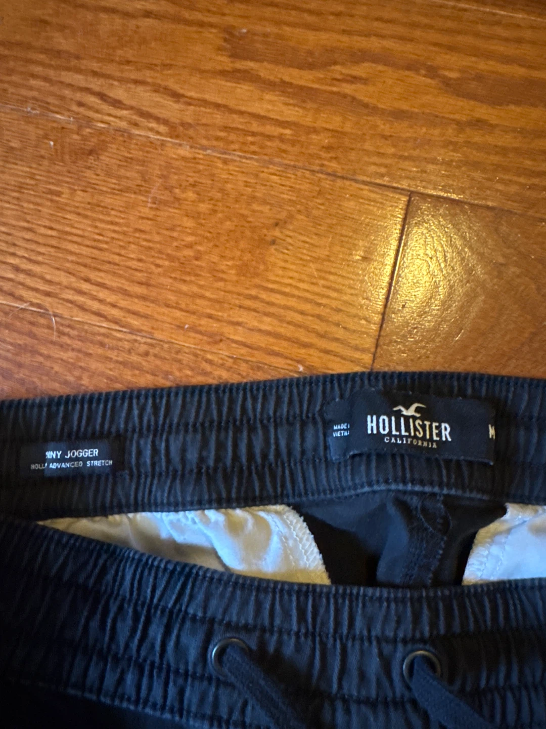 Hollister Skinny Jogger Pants | Size M but fits like S - photo 2
