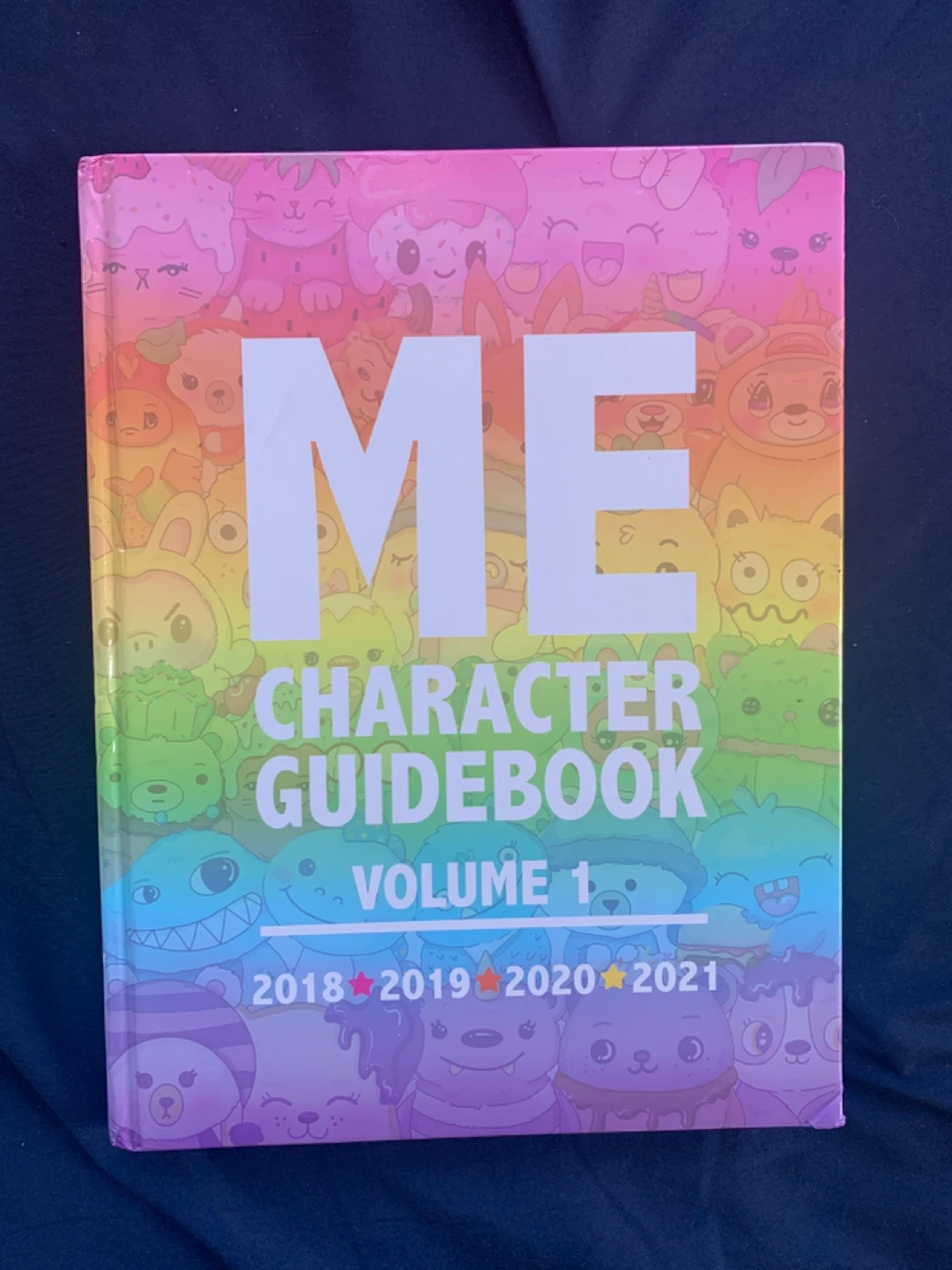 Moriah Elizabeth ME Character Guidebook Volume 1: 2018-2021