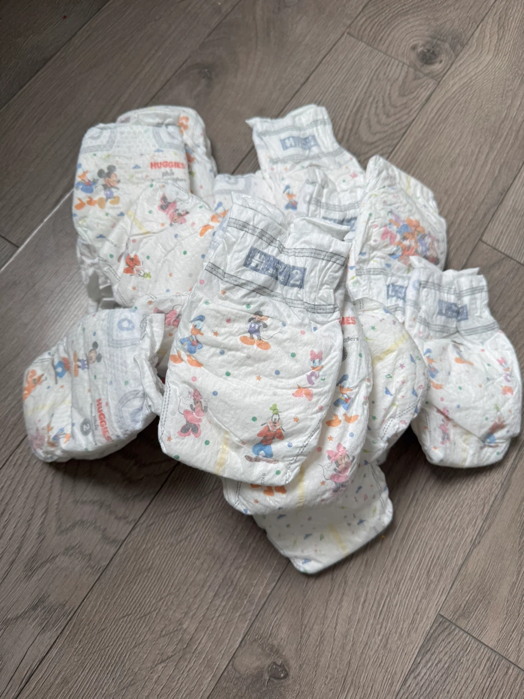 Huggies Diapers Size 2 - photo 2