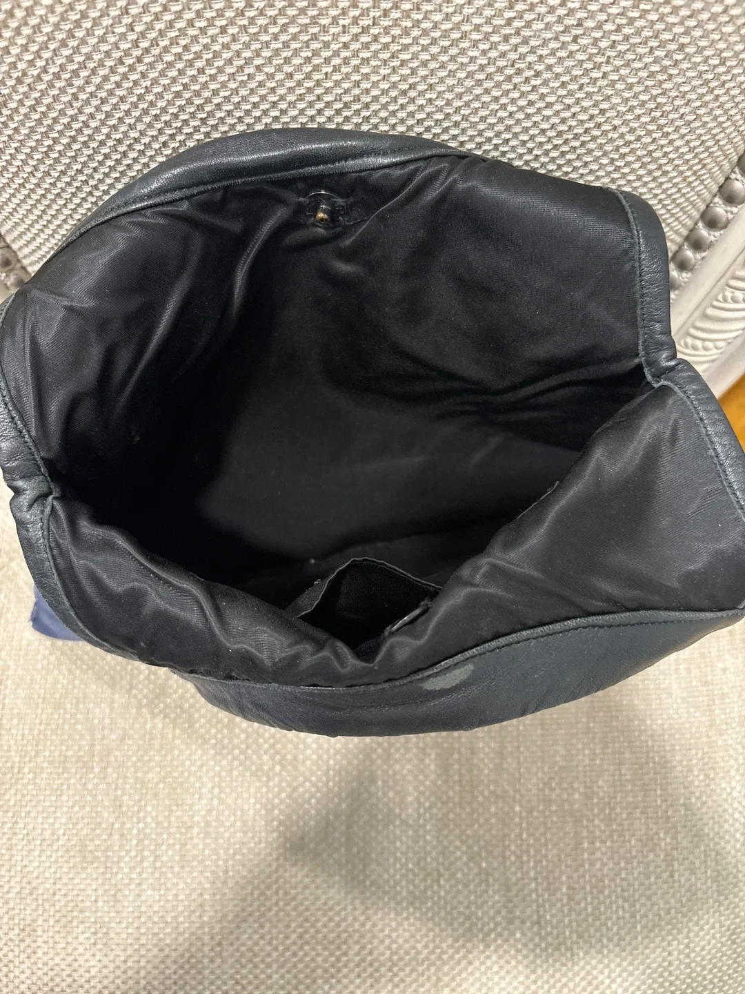 Black Leather Handle Camo Print Bag - photo 3