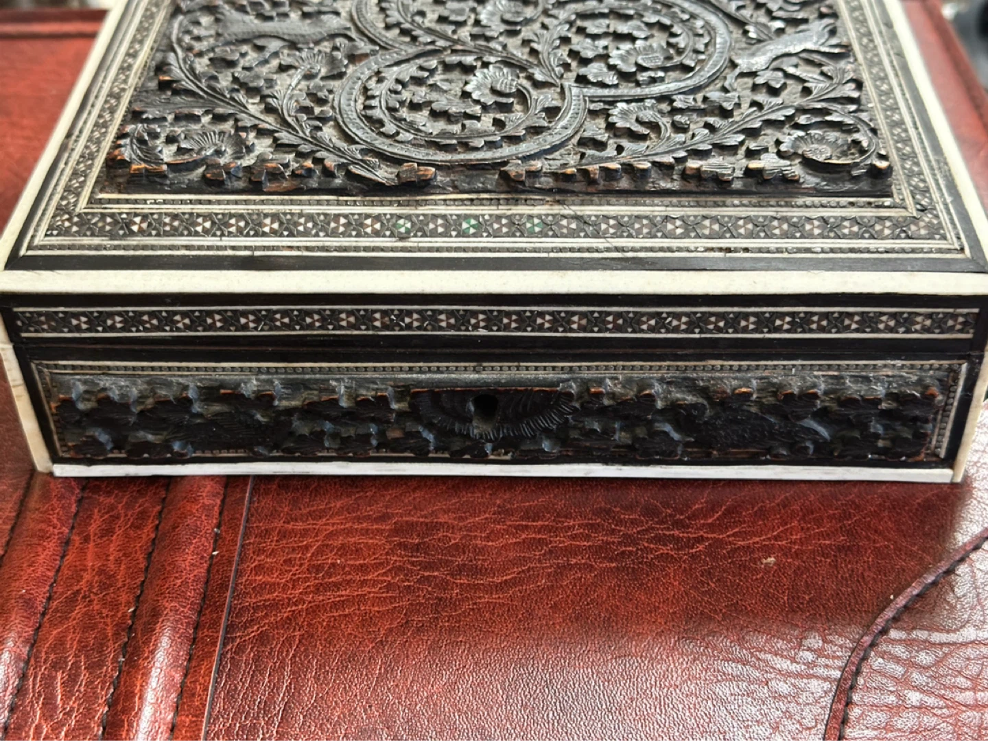 Hand Made ANGLO-INDIAN VIZAGAPATAM BOX - photo 2