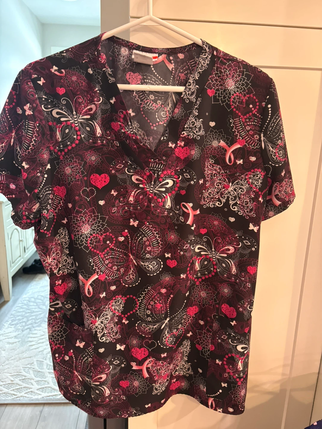 Women's Butterfly Print Scrub Top