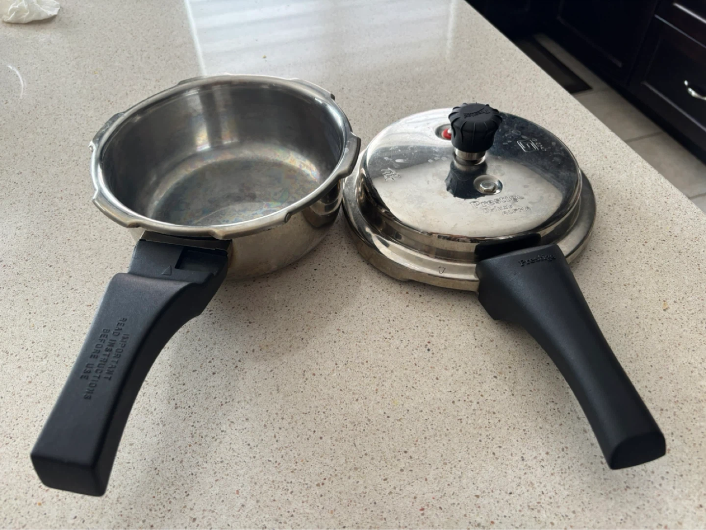 Prestige 2L Alpha Deluxe Pressure Cooker - photo 3