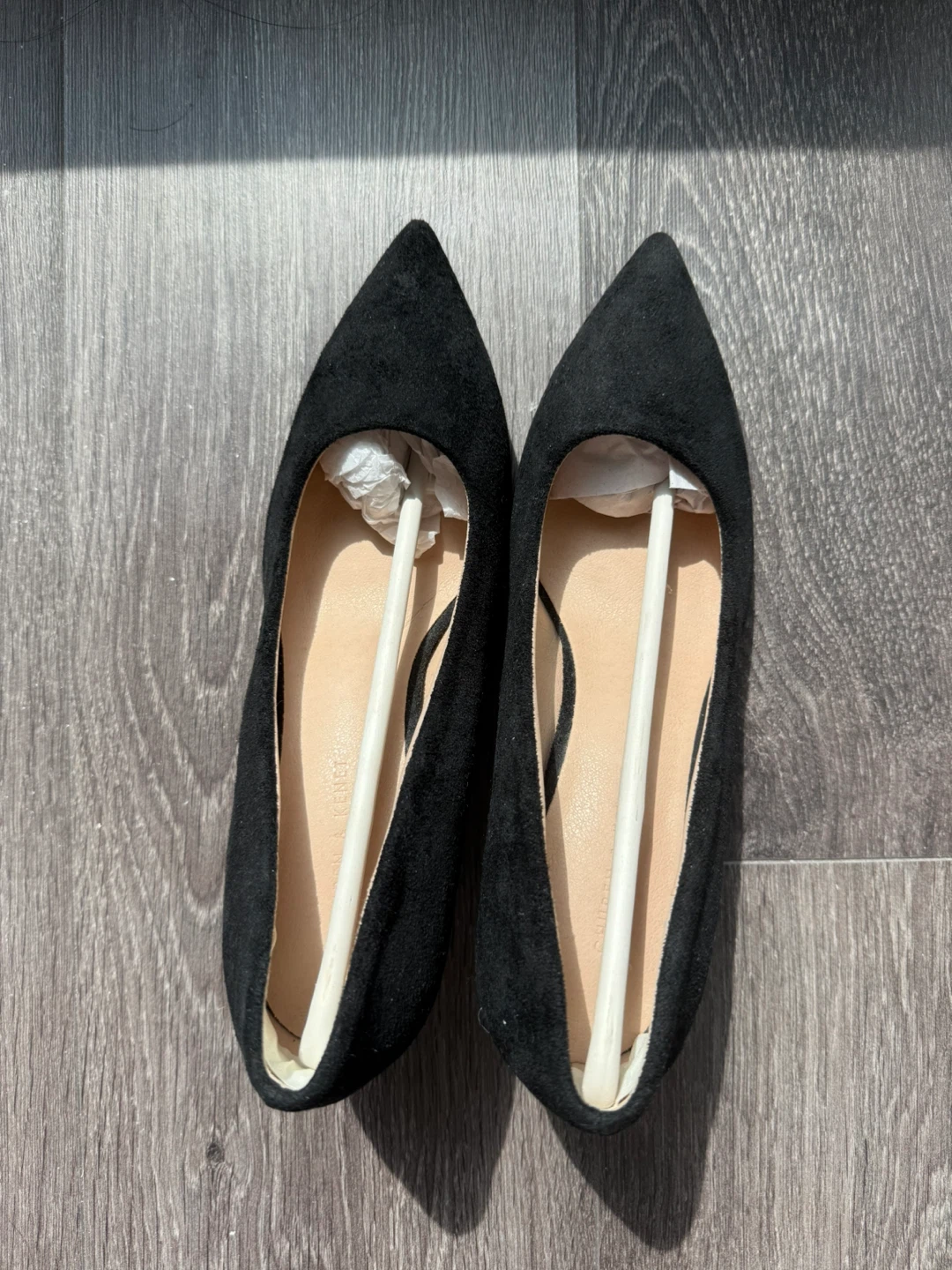 Black Suede Pointed Toe Heels Size 38/W 7 - Mid Heels (5.5 cm) - photo 2