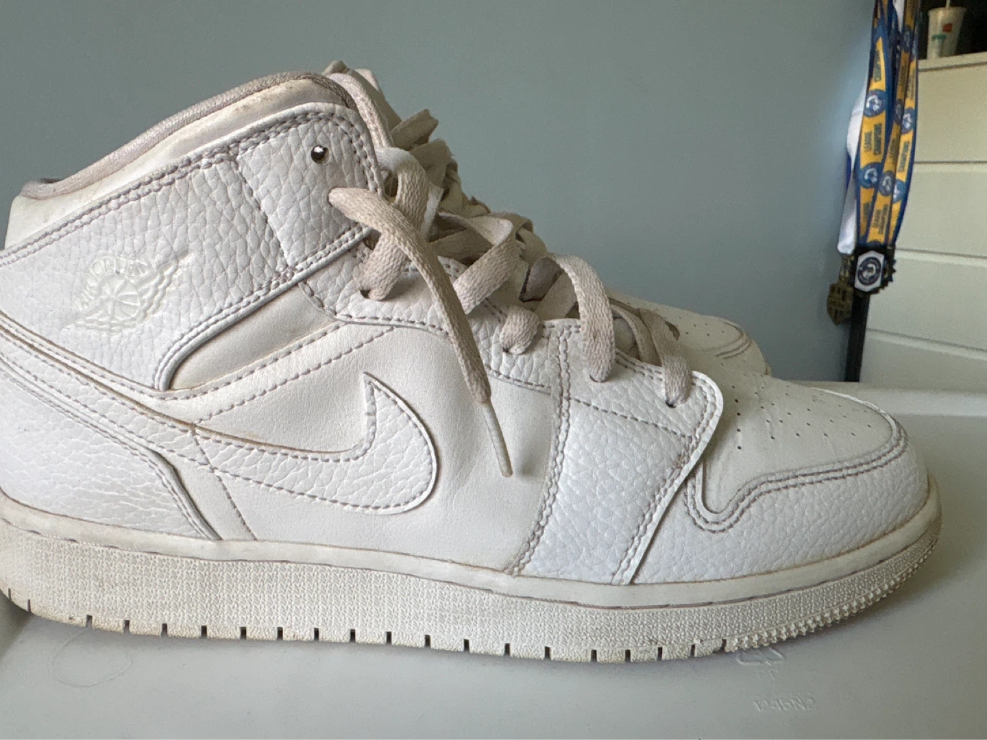 Air Jordan 1 Mid Sneakers - photo 3