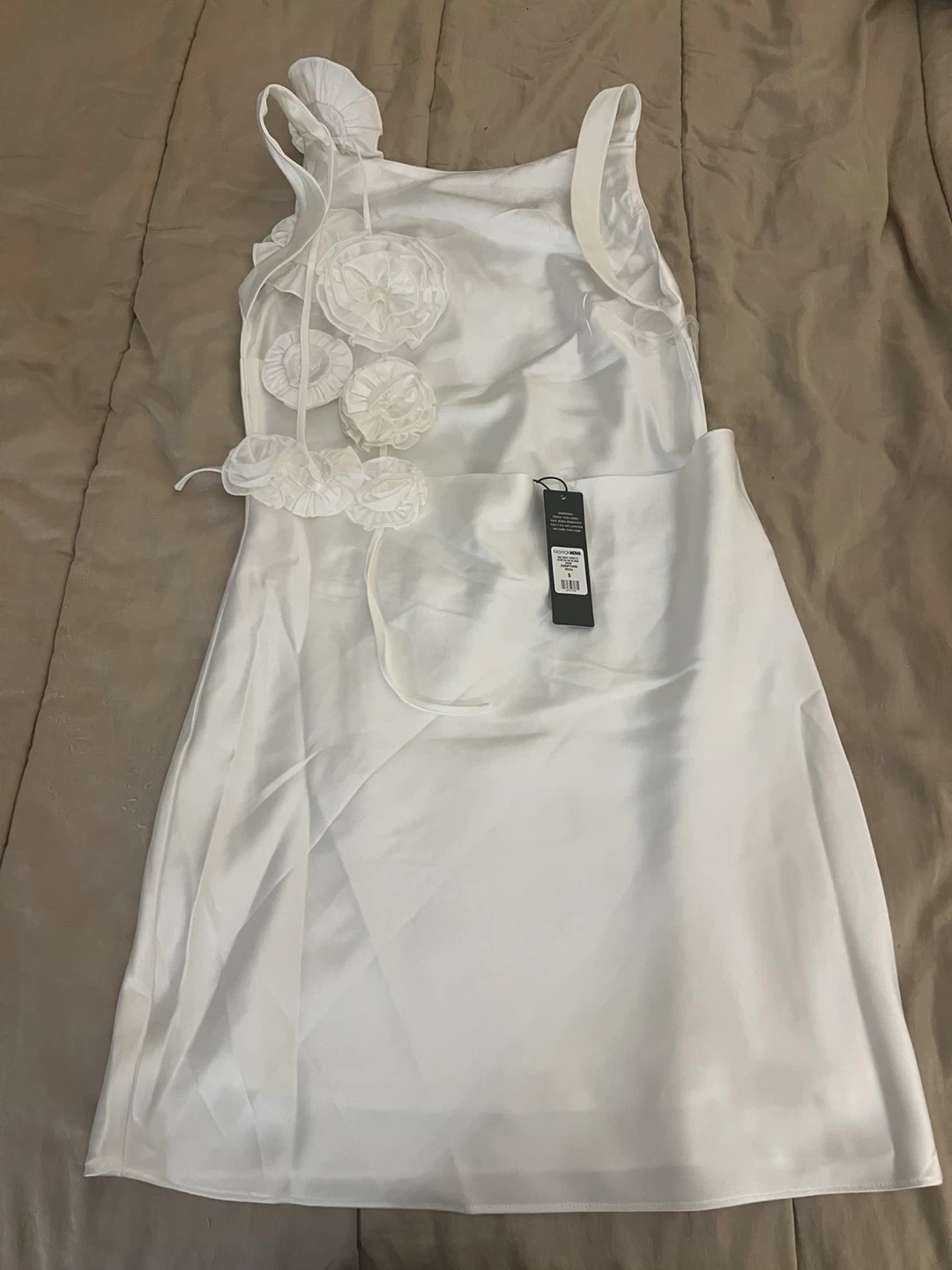 White Satin Dress with Floral Embellishment - photo 4