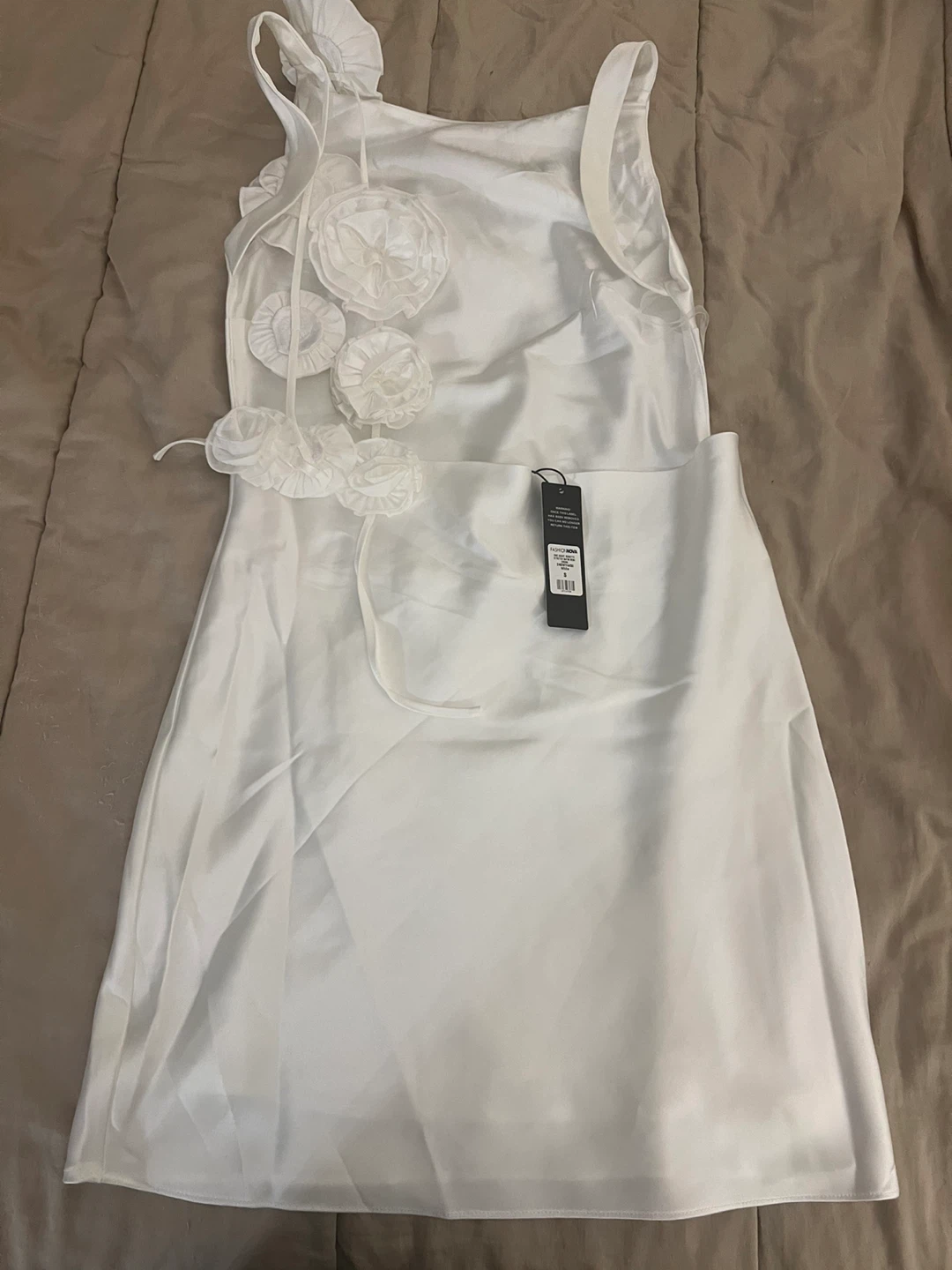 White Satin Dress with Floral Embellishment - photo 5
