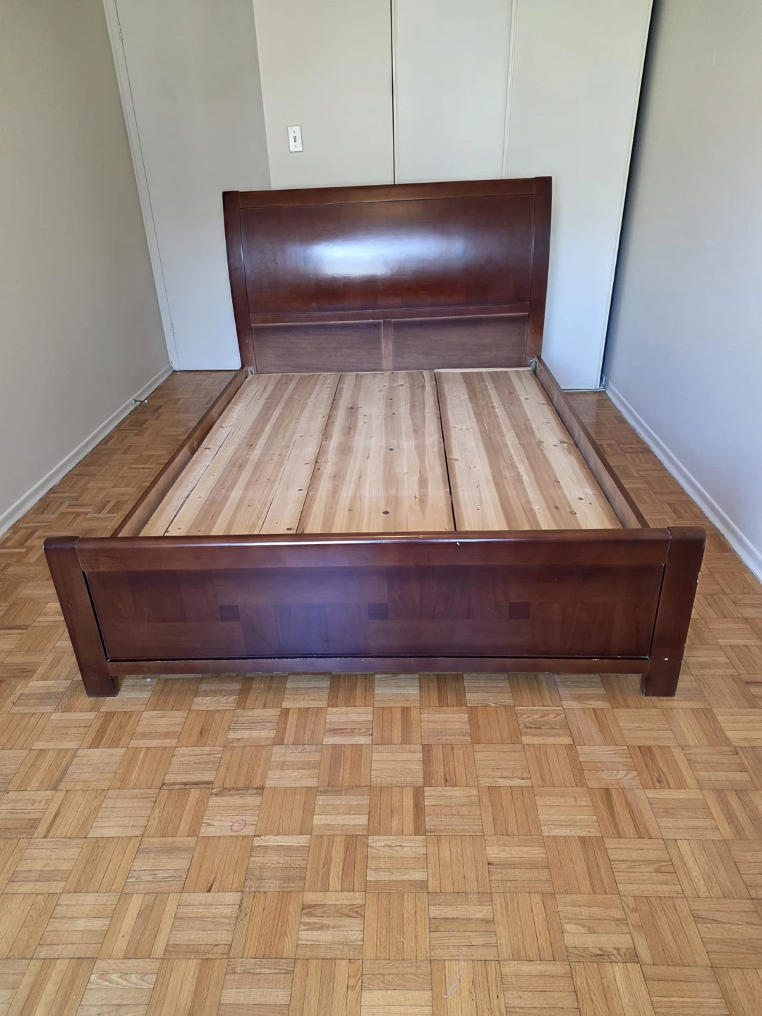 Queen SizeBrown Wooden Sleigh Bed Frame