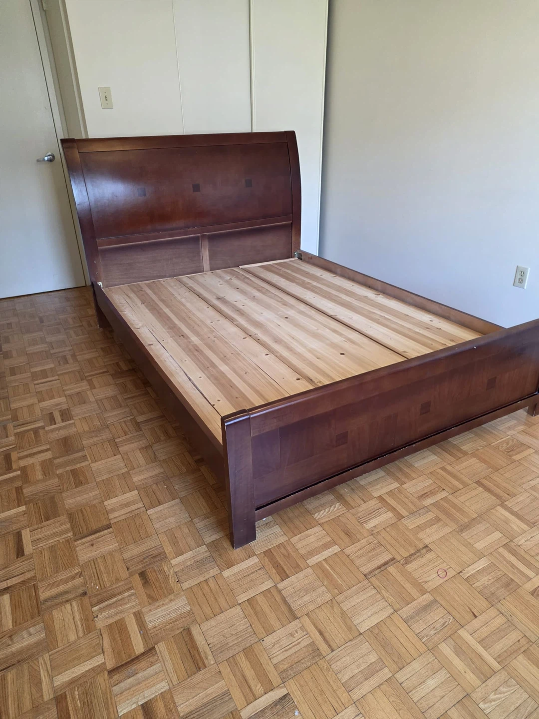 Queen SizeBrown Wooden Sleigh Bed Frame - photo 3