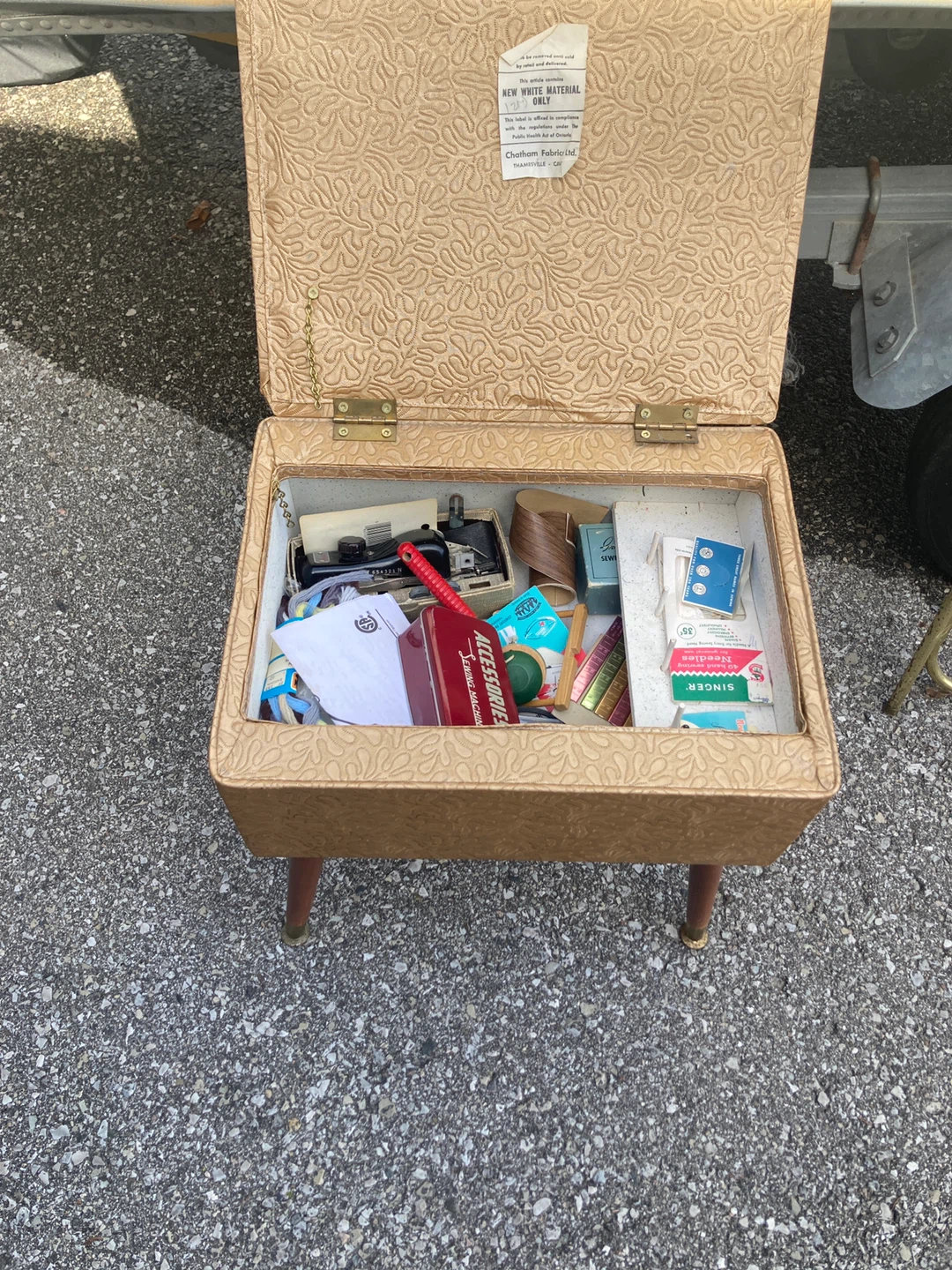 Vintage Sewing Box Ottoman with Accessories - photo 2
