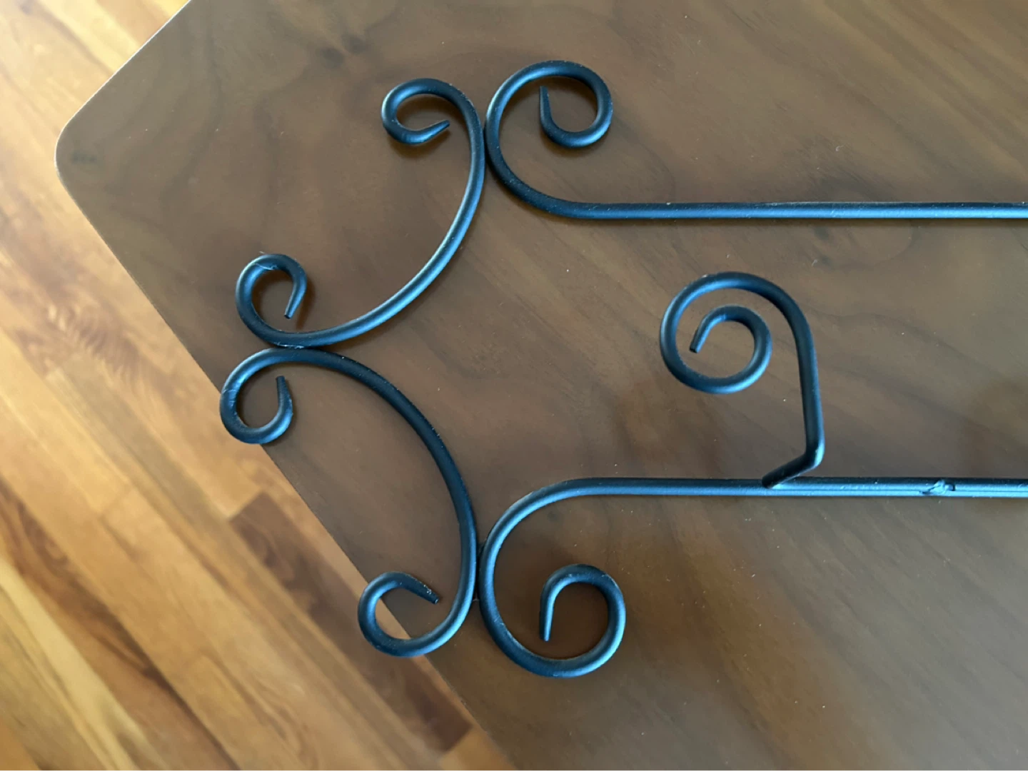 Metal Wall Plate Rack Hanger - photo 2