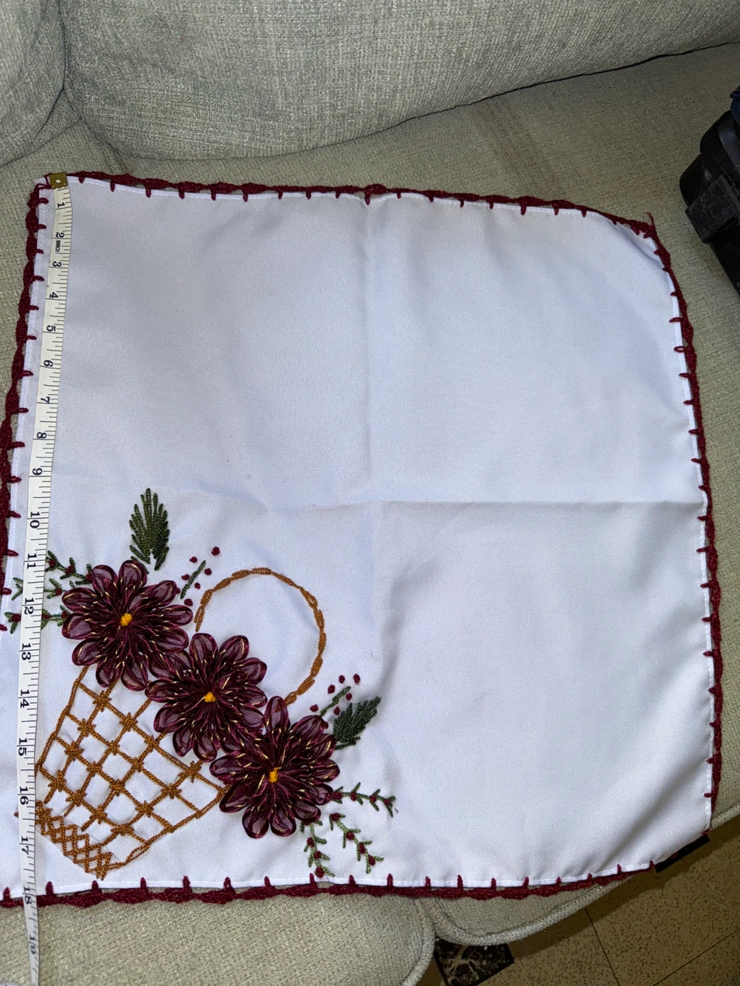 🌱Embroidered Handkerchief with Flowers