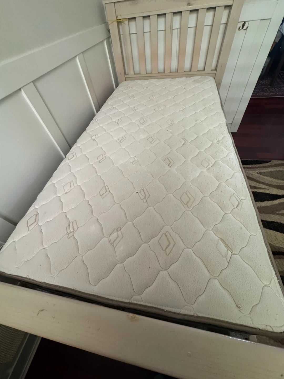 Twin bed - photo 2