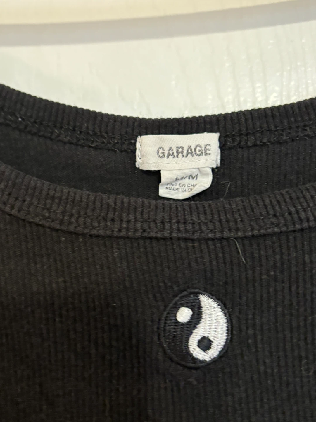 Garage Black Ribbed Tank Top with Yin Yang Design Size M - photo 3