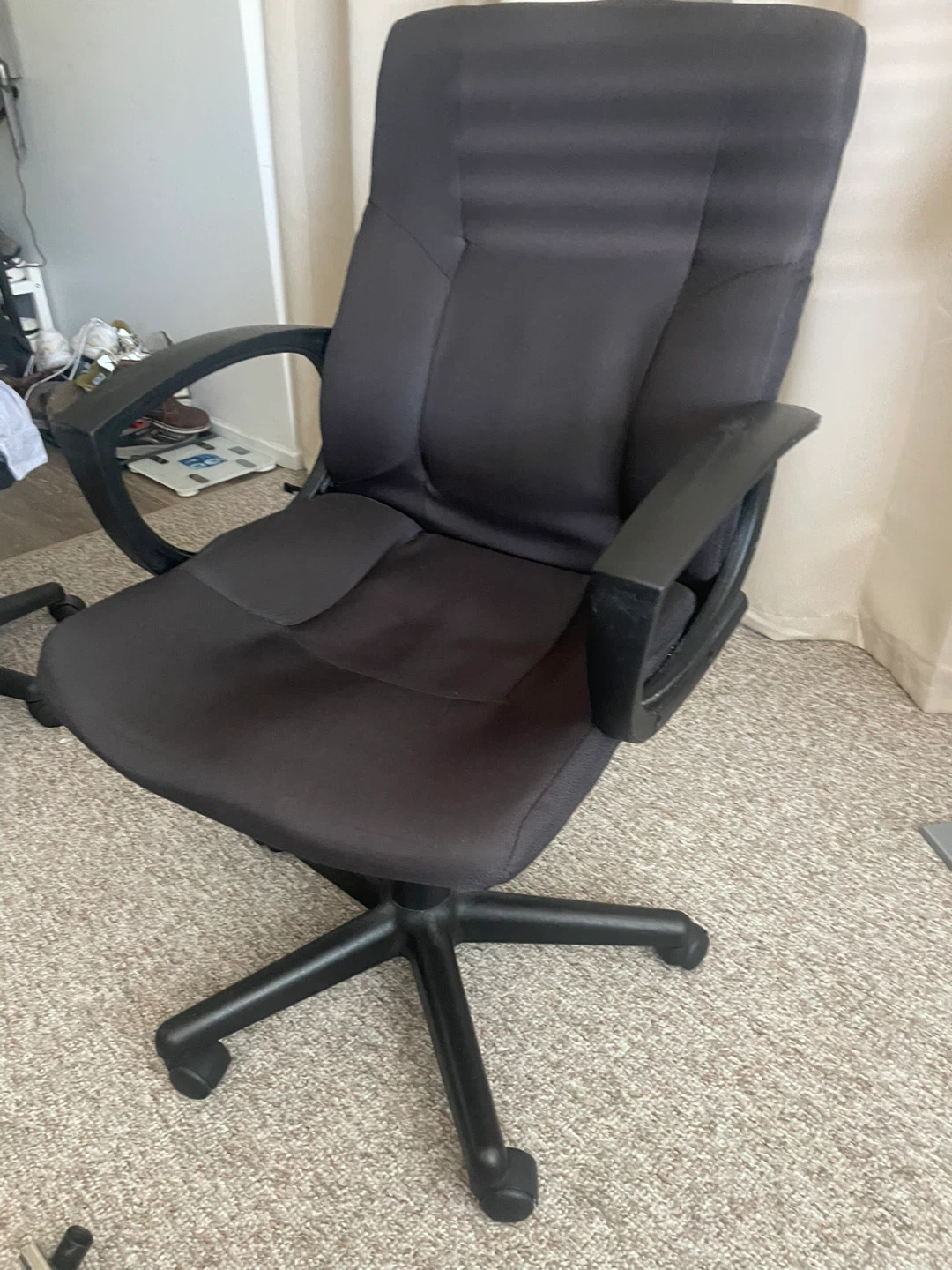 Black Office Chair - photo 2