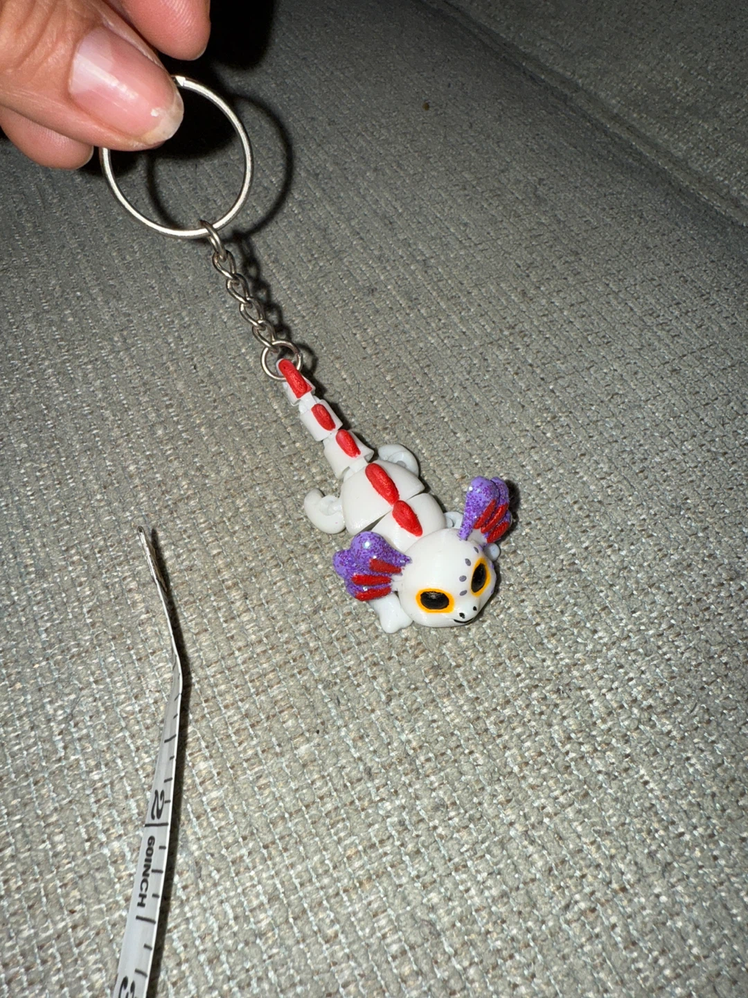 🌱 White and Purple ajolote (axolotl ) Keychain - photo 3