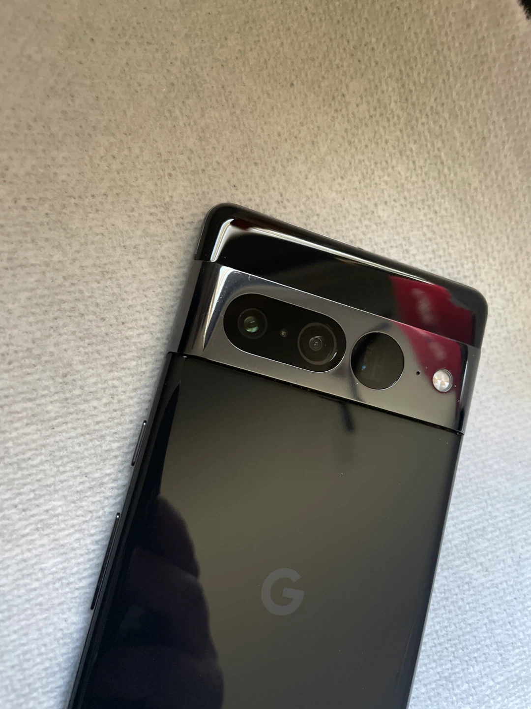 Google Pixel 7 Pro Smartphone - photo 3
