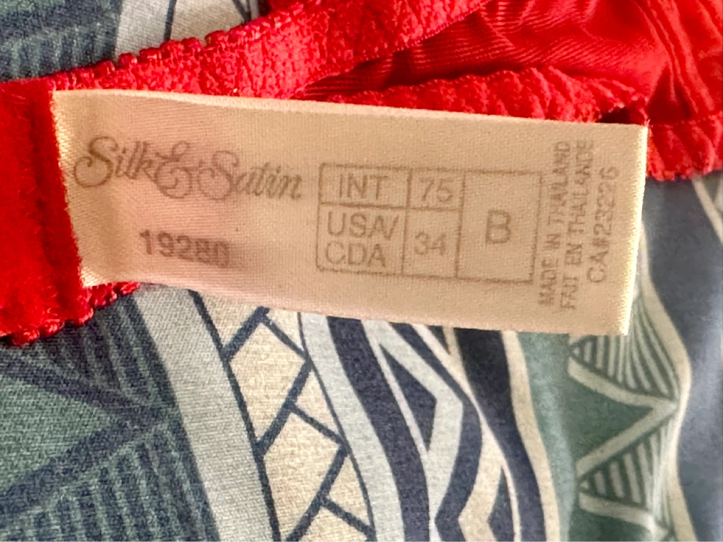 La Senza Silk & Satin Red Lace Push-Up Bra – Size 34B - photo 3