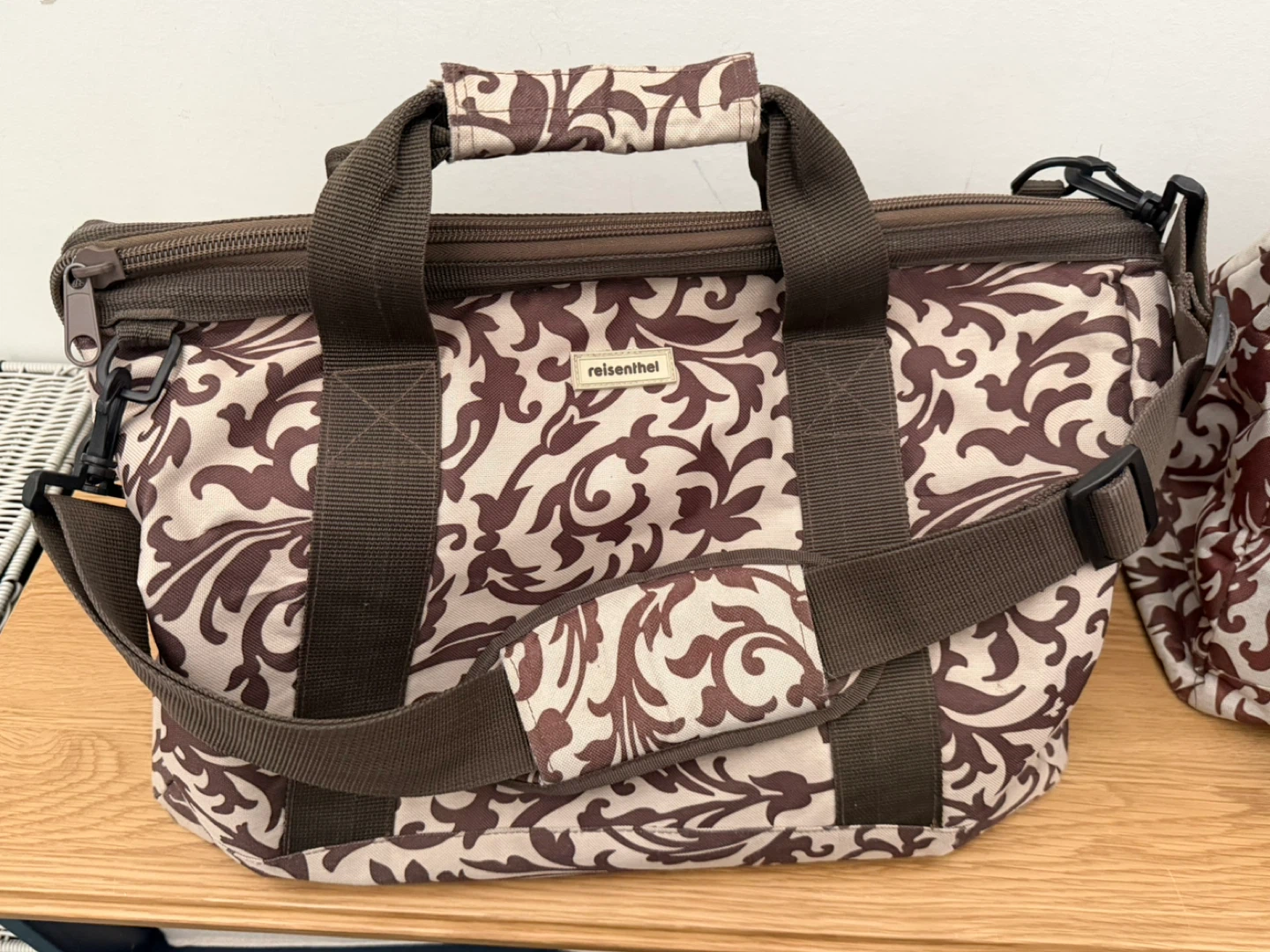 Reisenthel 3-piece travel bag set - photo 2