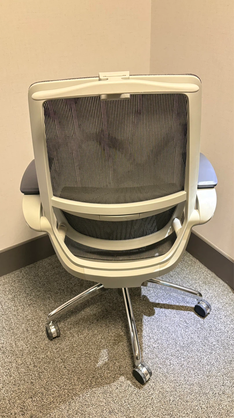 Ergonomic Mesh Office Chair - photo 3