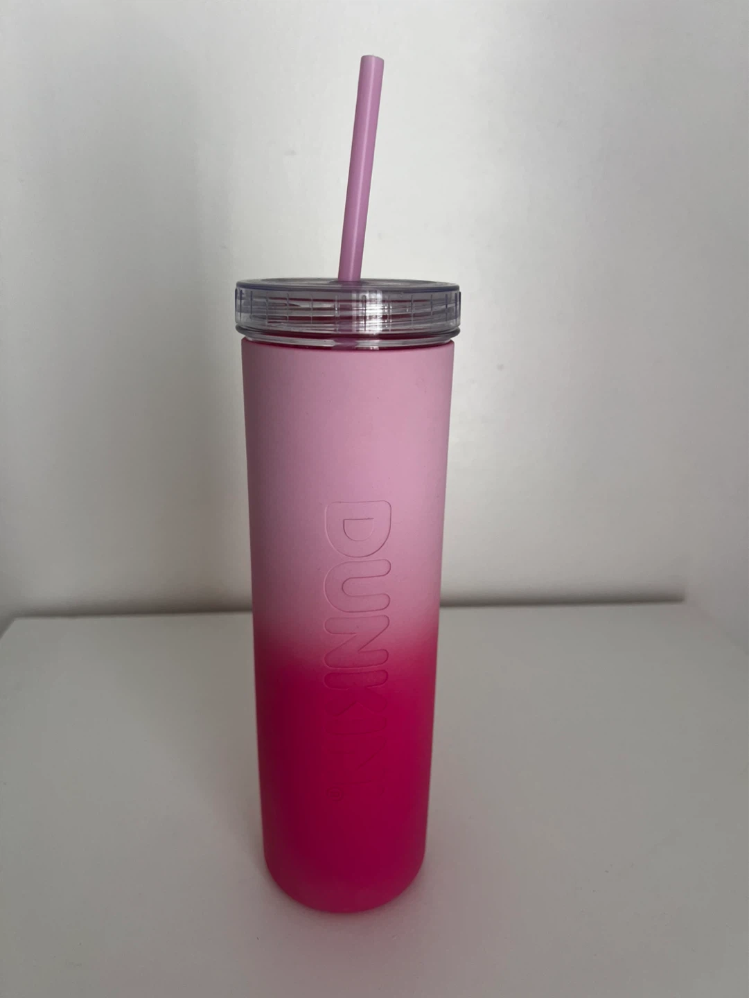 Dunkin Tumbler with Straw