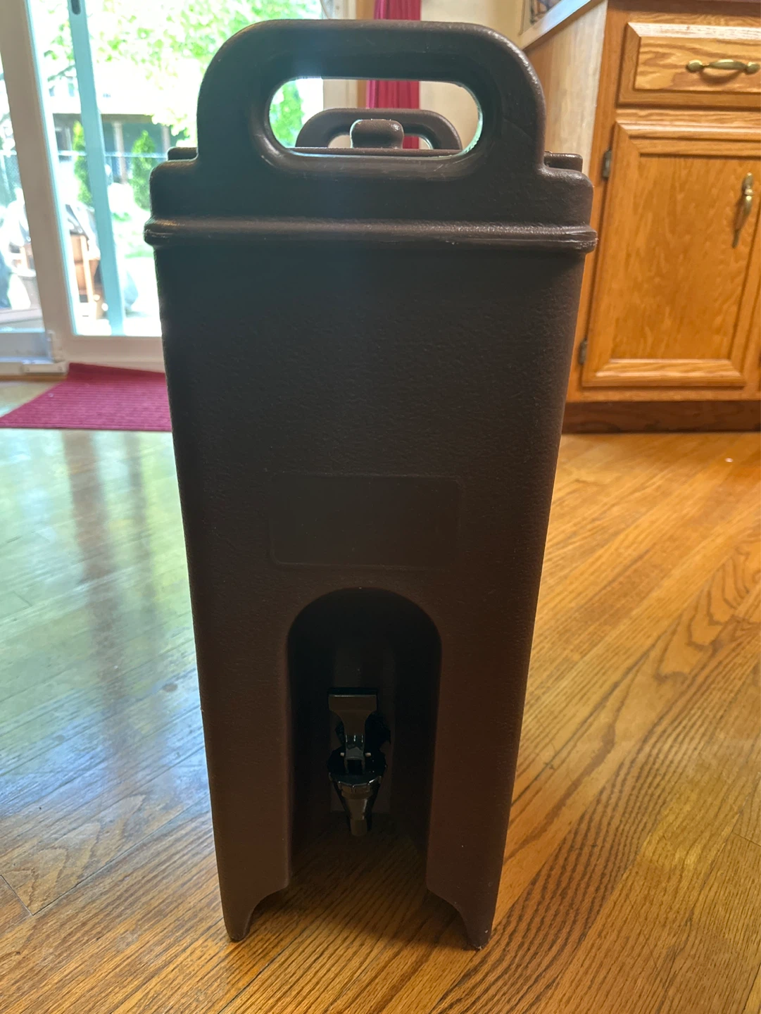 Cambro Beverage Dispenser 4.75 gallons Hot or Cold - photo 4