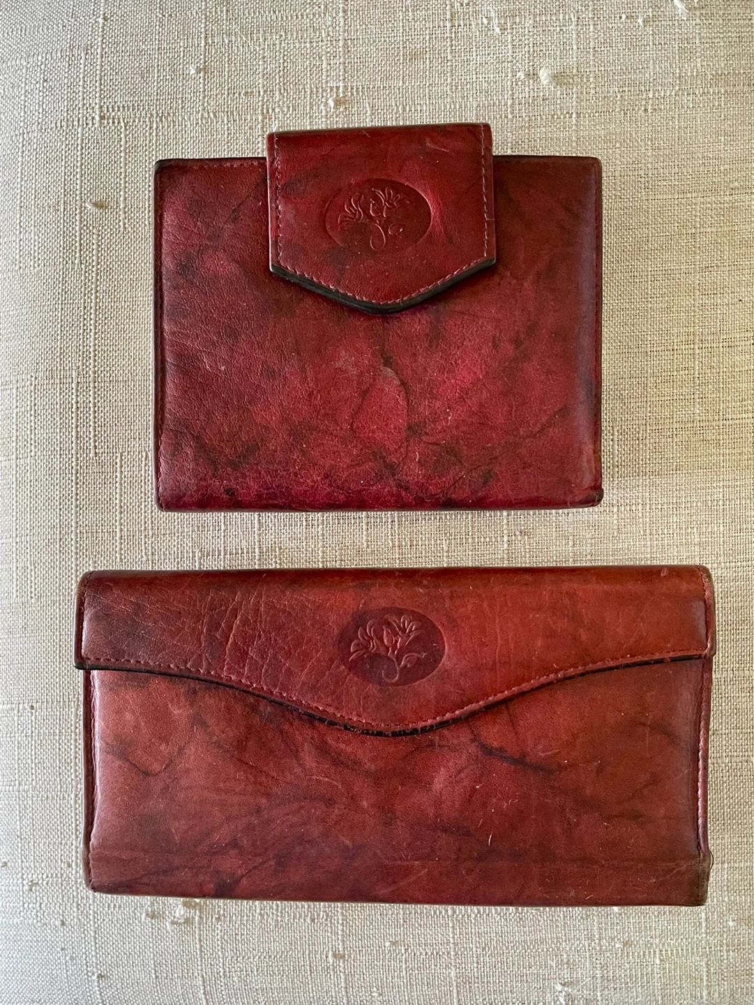 🌱Buxton Red Leather Bifold Wallet and Clutch Set
