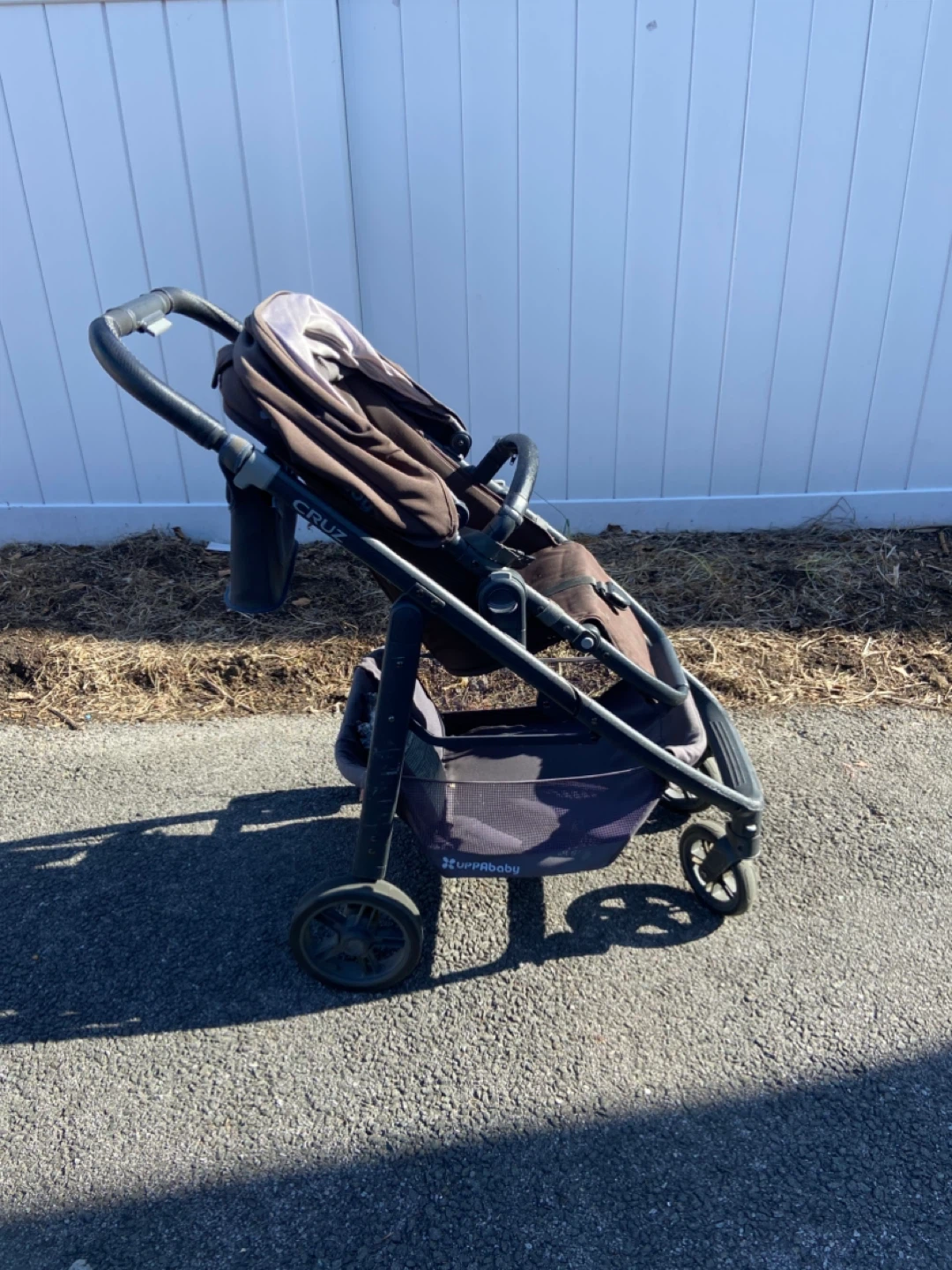UPPAbaby Cruz Stroller + bassinest