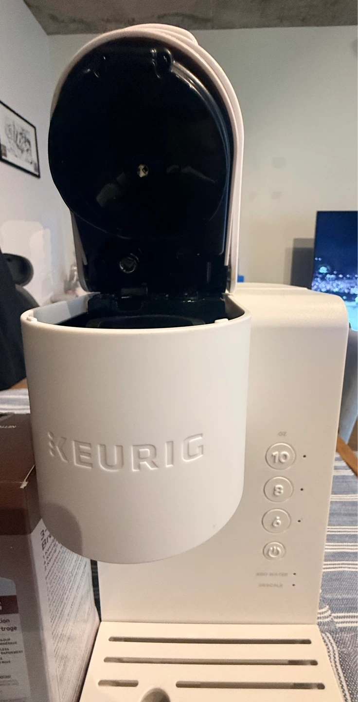 Keurig K-Express Coffee Maker with 3-Month Brewer Care Kit - photo 3