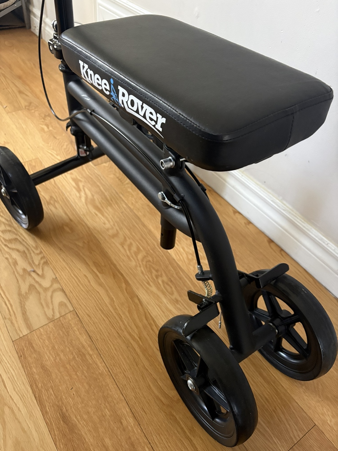 Knee Rover Steerable Knee Walker Scooter - photo 3