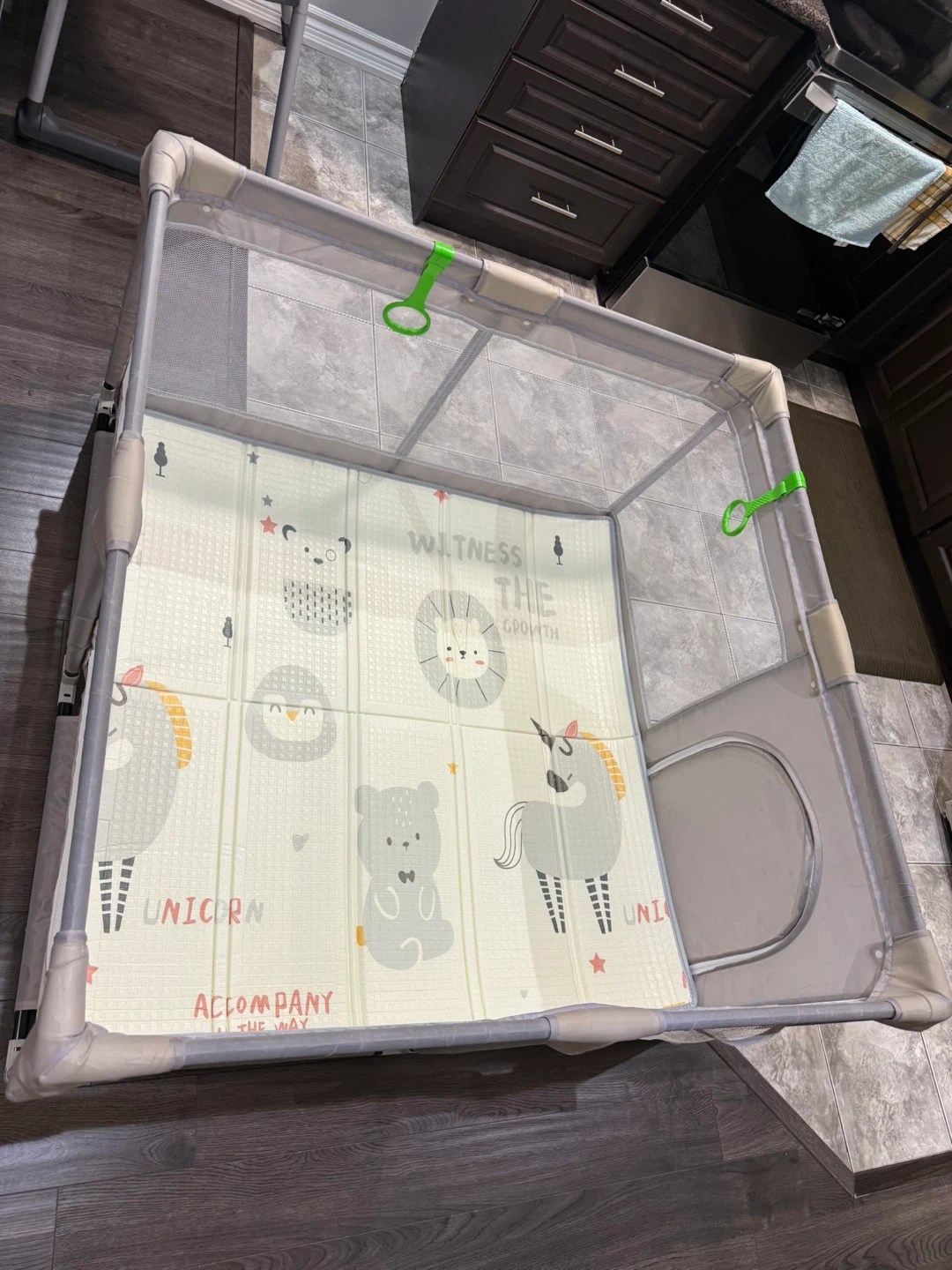 Playpen with Play Mat, 47x47x27inch