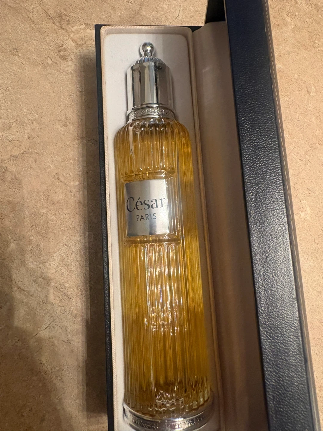 César Paris Perfume Bottle - photo 2