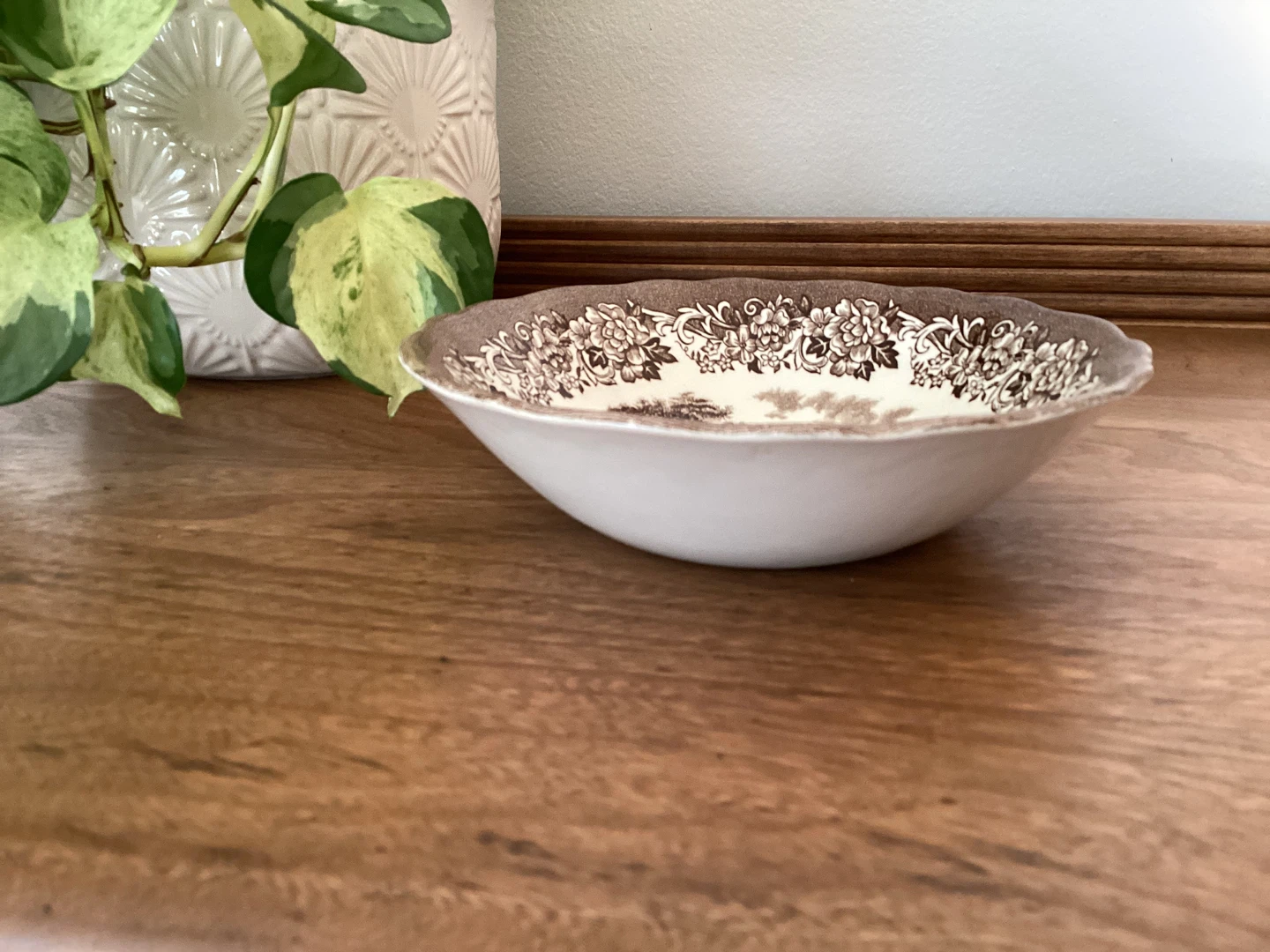 Romantic England Ironstone Bowl - photo 2