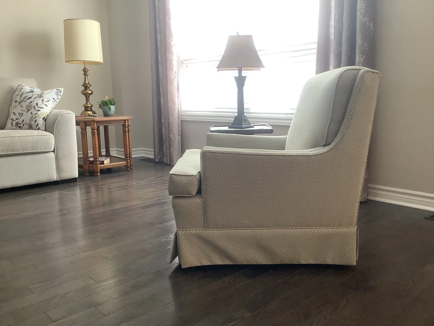 Light Green Textured Accent Chair - photo 2